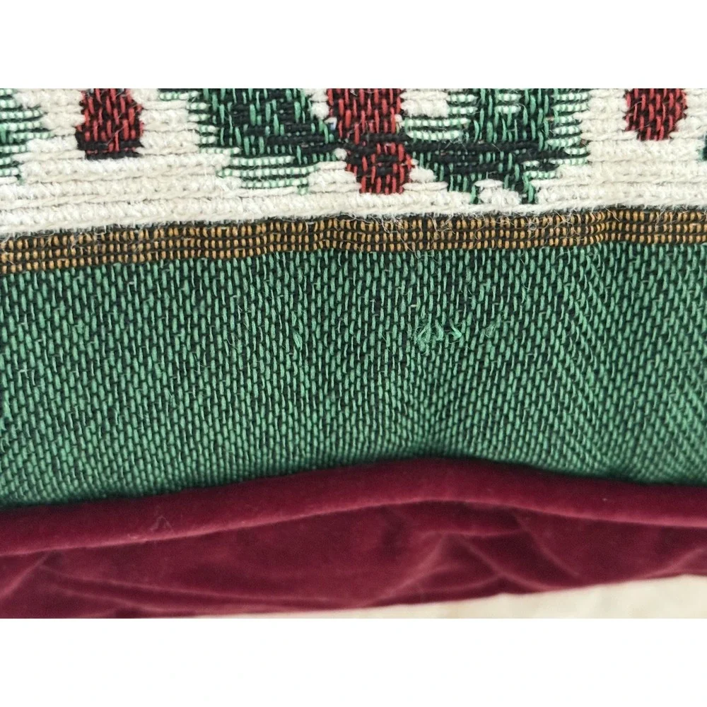 Vintage Christmas Santa Tapestry Throw Pillow With Burgundy Velvet Back 16x18‎